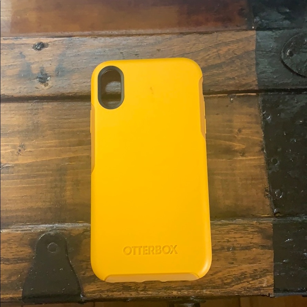 Iphone xr otterbox